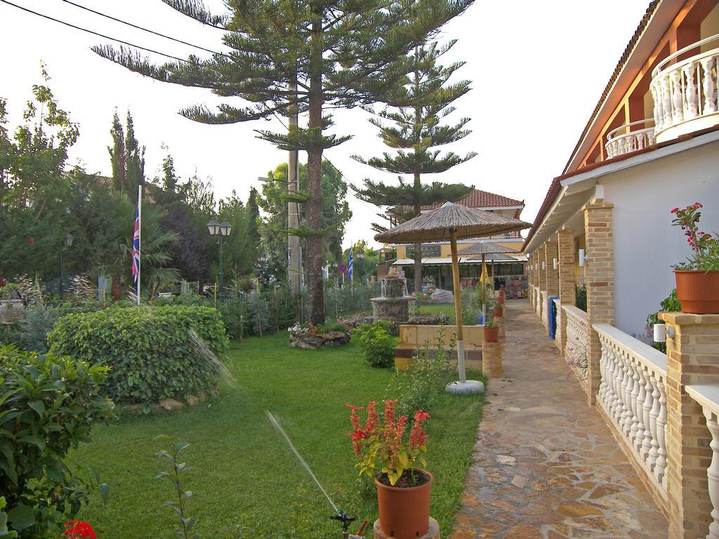 Tom & John Center Aparthotel Τσιλιβί Εξωτερικό φωτογραφία