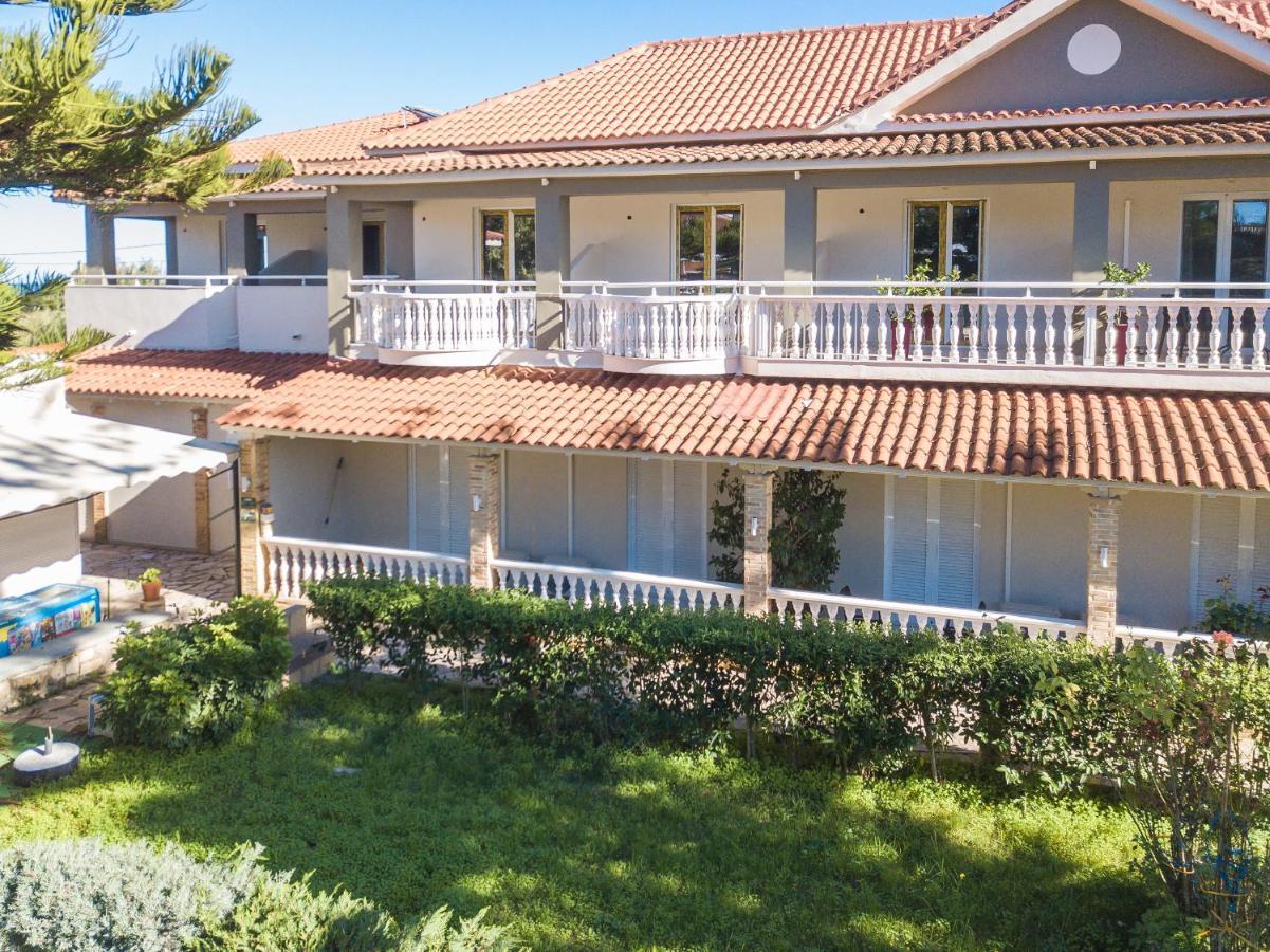 Tom & John Center Aparthotel Τσιλιβί Εξωτερικό φωτογραφία